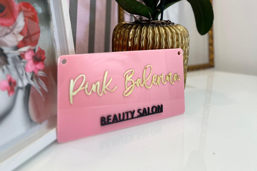 Pink Ballerina & Beauty, Karmelitermarkt, Wien