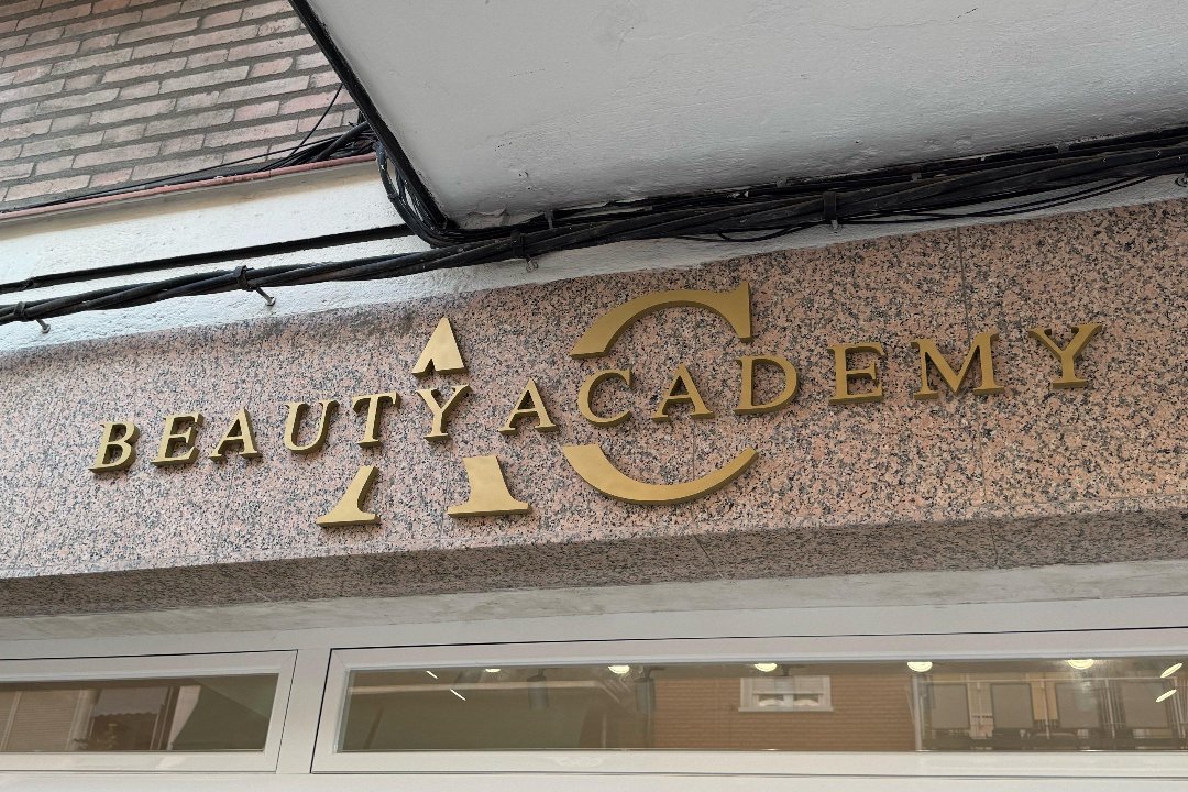 AC Beauty  Academy, Vista Alegre, Madrid