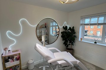 Glow Beauty Studio - Wellingborough