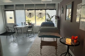 Within Colonics & Health