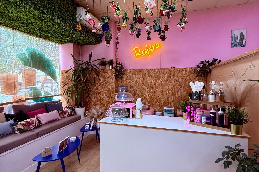 Muy Mia Nails & Coffee, Alcorcón, Comunidad de Madrid