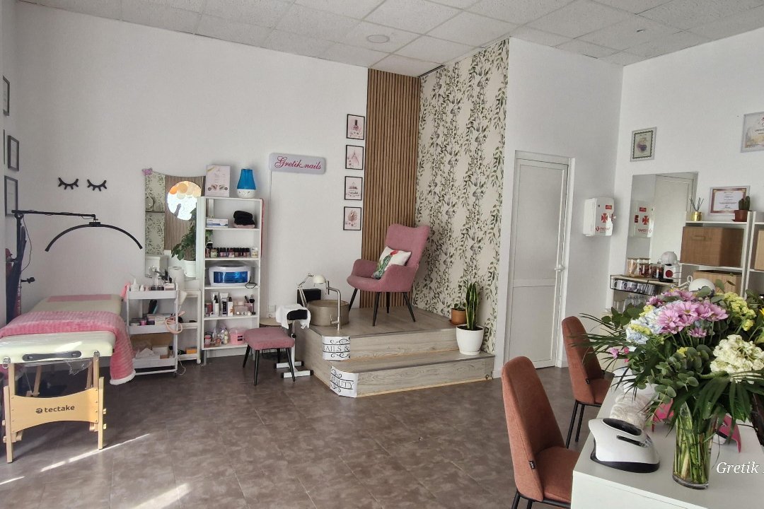 Gretik Nails, Casetas, Área metropolitana de Zaragoza