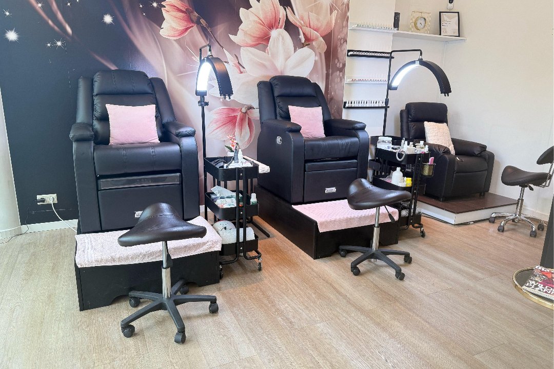 UR Nails & Beauty, Coolsingel, Rotterdam