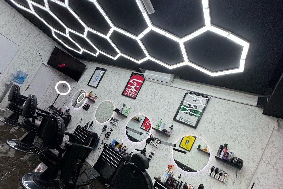 Chechos Barber 1, Calle de la Oca, Madrid