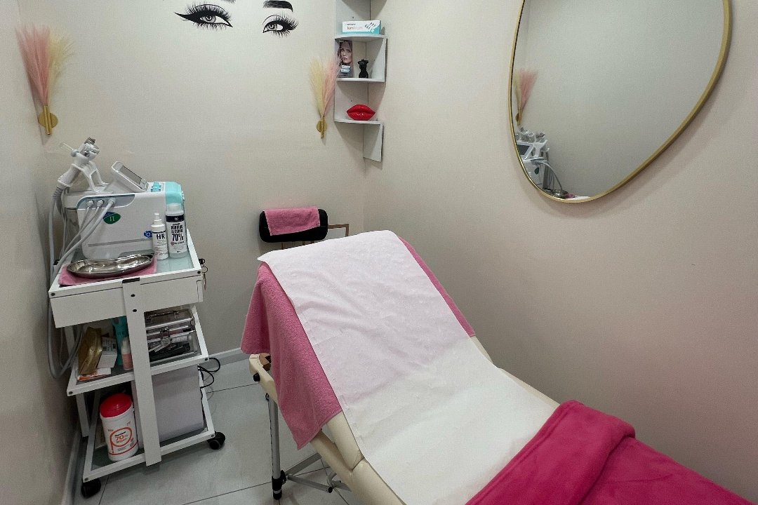 Dilek Guldal Aesthetician, Osidge, London