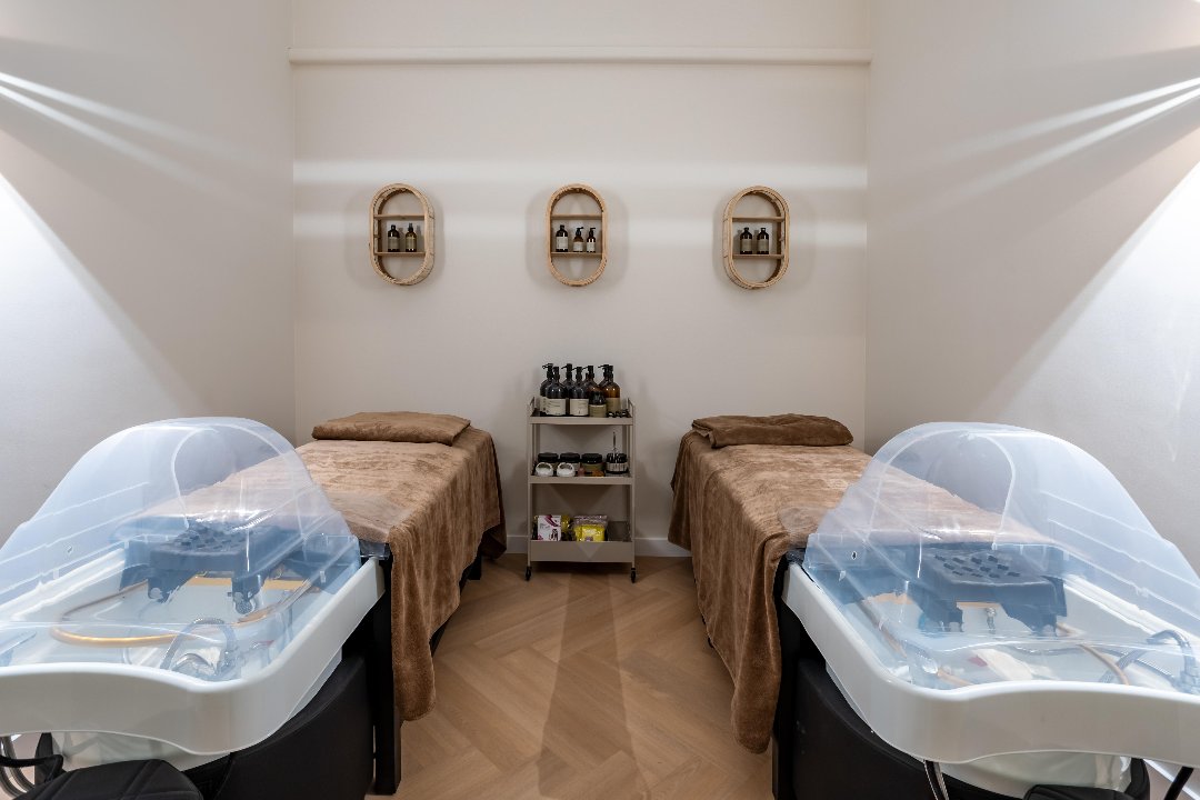 The Circle of Beautysalon, Lage Veld, Den Haag