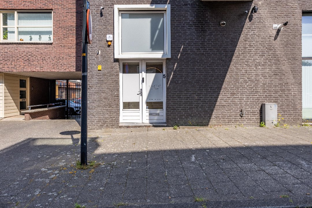 The Circle of Beautysalon, Lage Veld, Den Haag