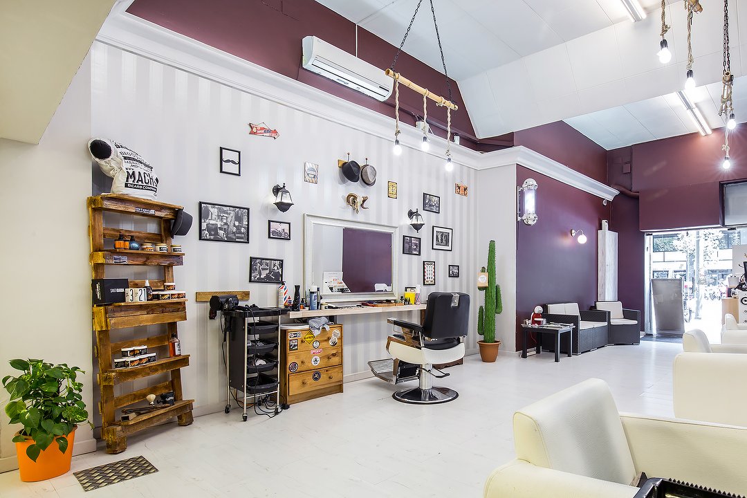 Corto & Cambio Peluquería y Estética, Girona, Barcelona
