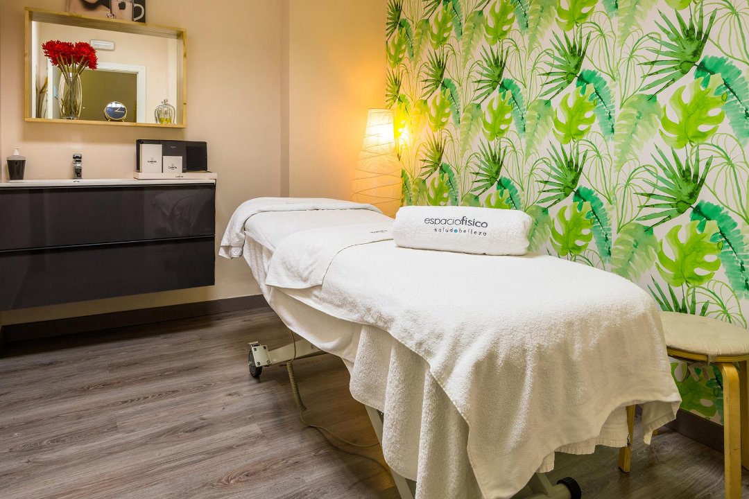 Espacio Físico Salud + Belleza, Niño Jesús, Madrid