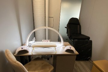 Nail Corner