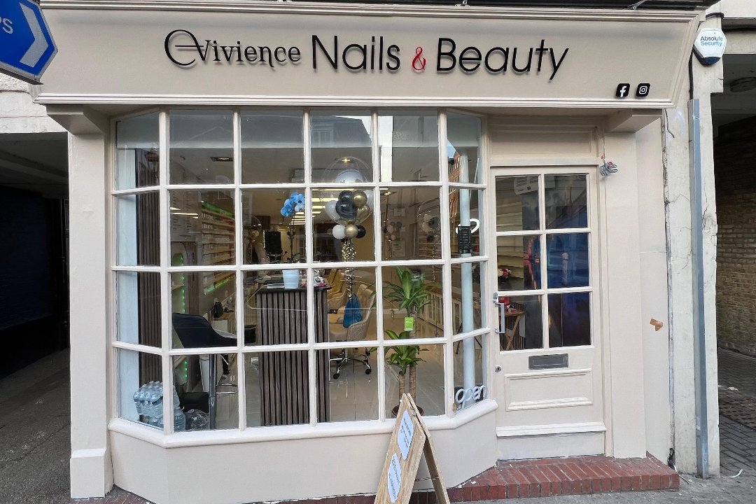 Vivienne Nails & Beauty, The Bentall Centre, London