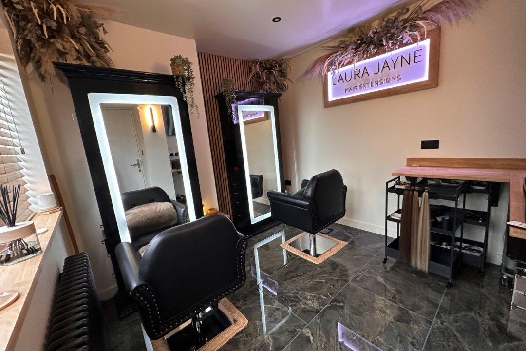 Laura Jayne hair Extensions, Bradford Airport, Leeds