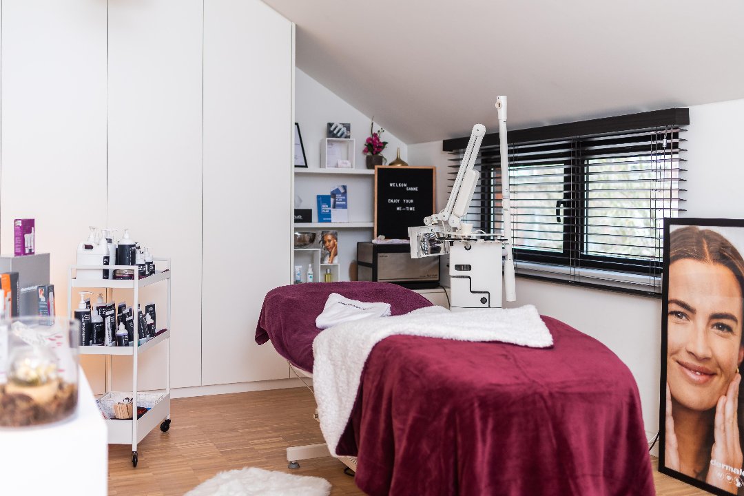 Nicky - Relax & Skincare, Schoten, Antwerp province