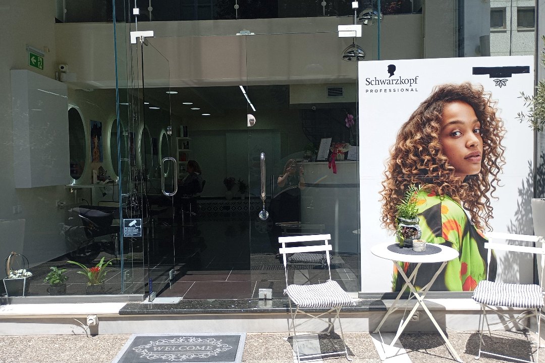 Lea Beauty Transformation Salon, Moschato, Piraeus