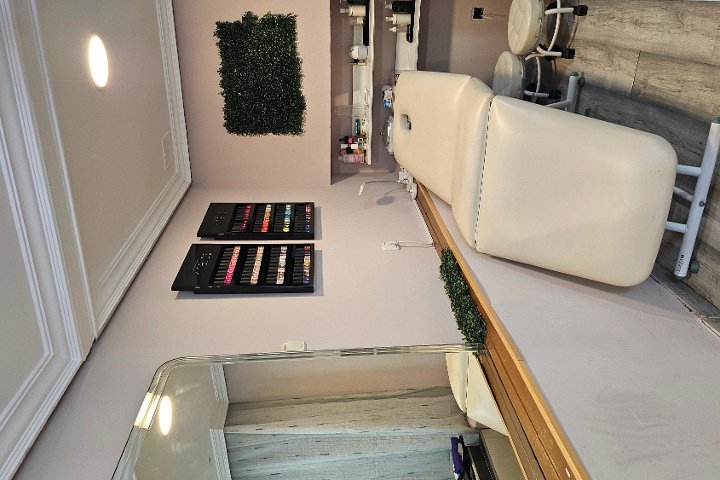 Edum - Coiffure Pamplona - Photo de couverture - OneBooking
