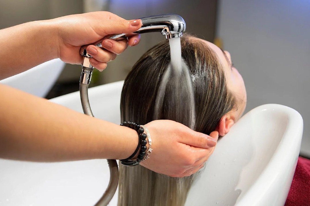 GLOW HAIR SALON, London, Addison, London