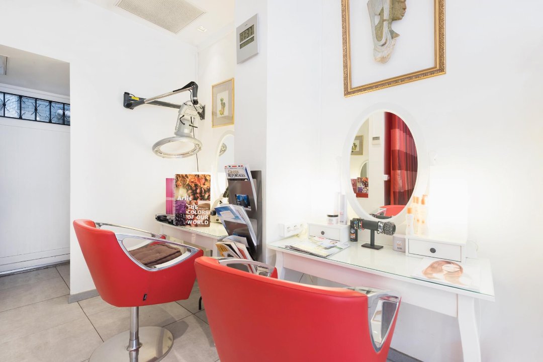 Red'One - 16e, Porte Dauphine, Paris