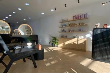 AD Hairstylist