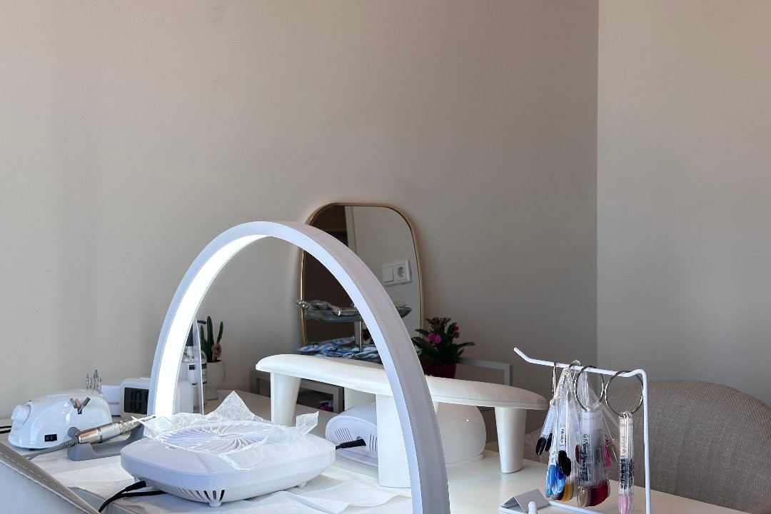 Nail Studio Mila, Buiksloterham, Amsterdam
