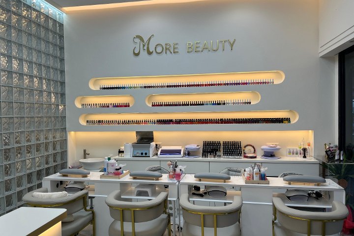 More Beauty Nail Spa - Onglerie Milano (MI) difronte all" Esselunga FELTRE - Photo de galerie - OneBooking