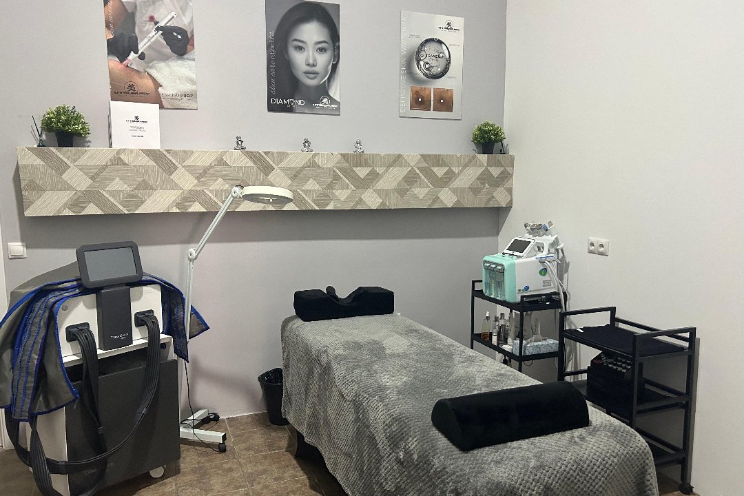 Peluquería y Estética Maribel, Faitanar, Valencia