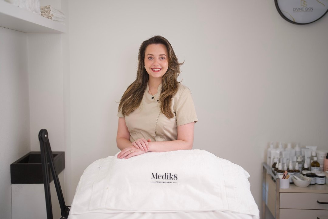 Divine Skin, Nuenen, Noord-Brabant