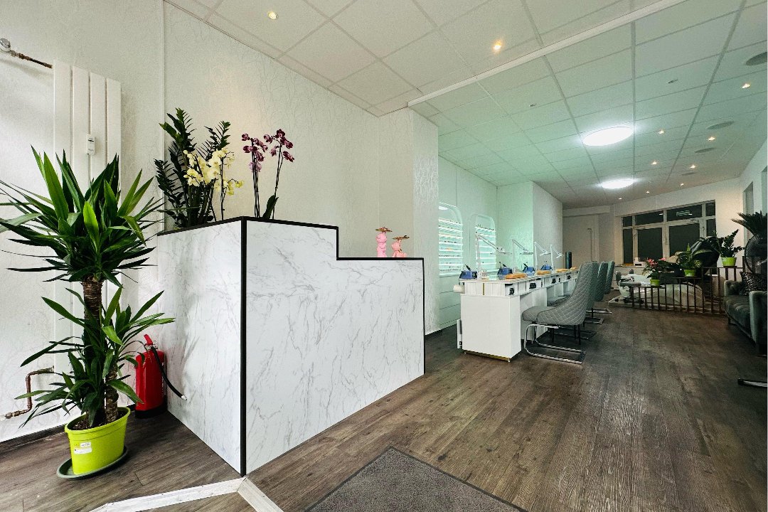 Lisa Nails, Cologne, Bf Köln Süd, Köln