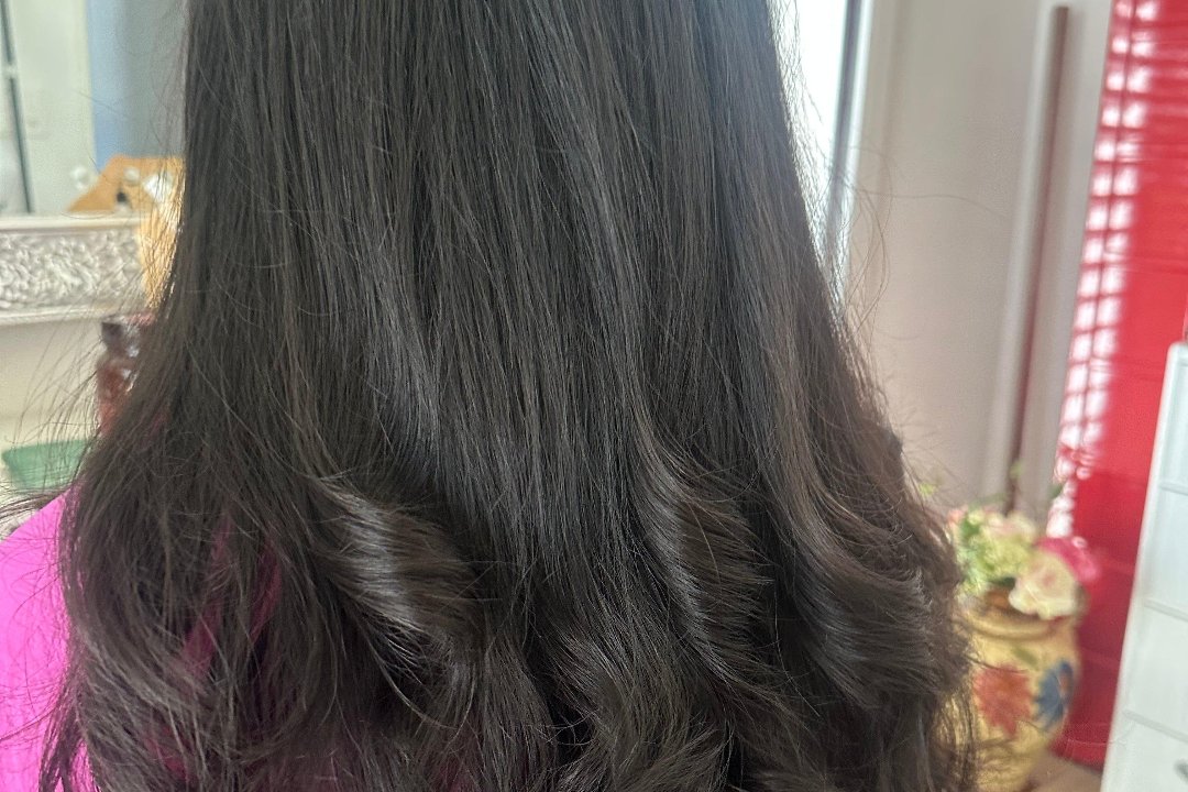Soraya Chateaubriand Coiffeur Salon, Gelbes Quartier, Bern
