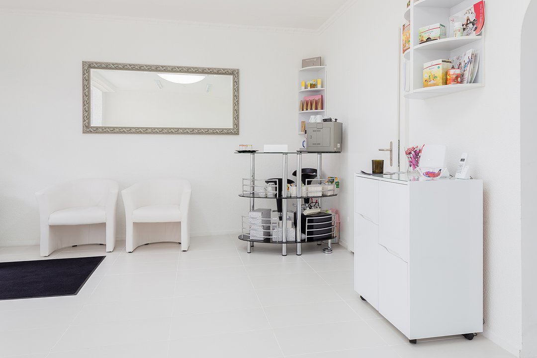 Graffiti - Nails Beauty & Harmony, Hard, Zürich