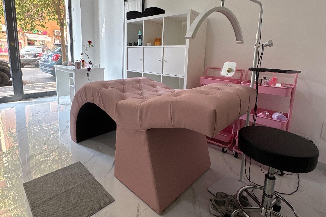 Lash Care, Colli Portuensi, Roma