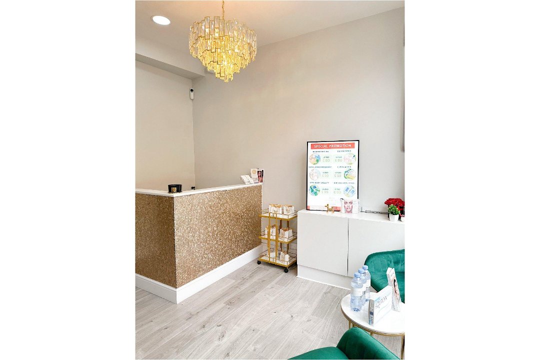Mell Aesthetics Brazilian Clinic Holland Park, Westfield - London, London