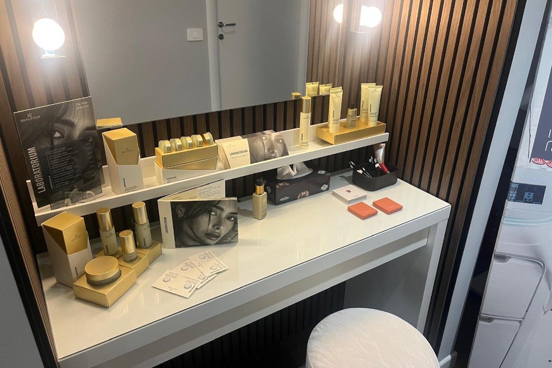 Estetica Avanzata Monza, Monza, Lombardia