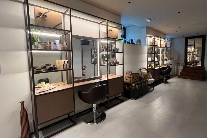 Ponte dei Leoni Hair Salon By Nashi - Coiffure Monza - Photo de galerie - OneBooking