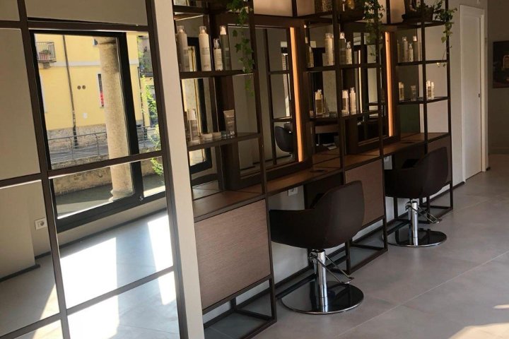Ponte dei Leoni Hair Salon By Nashi - Coiffure Monza - Photo de galerie - OneBooking