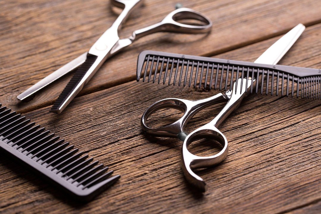 CUT 83 Friseursalon, Maxvorstadt, München