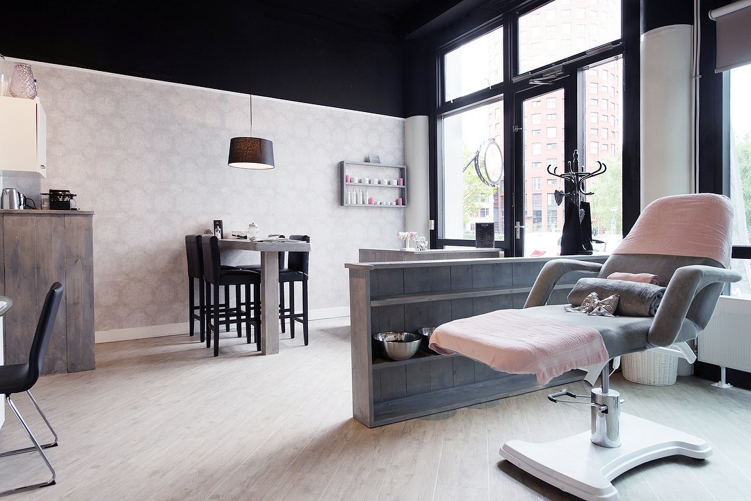 MAISON the beauty in my zone, Laakhaven-Oost, The Hague