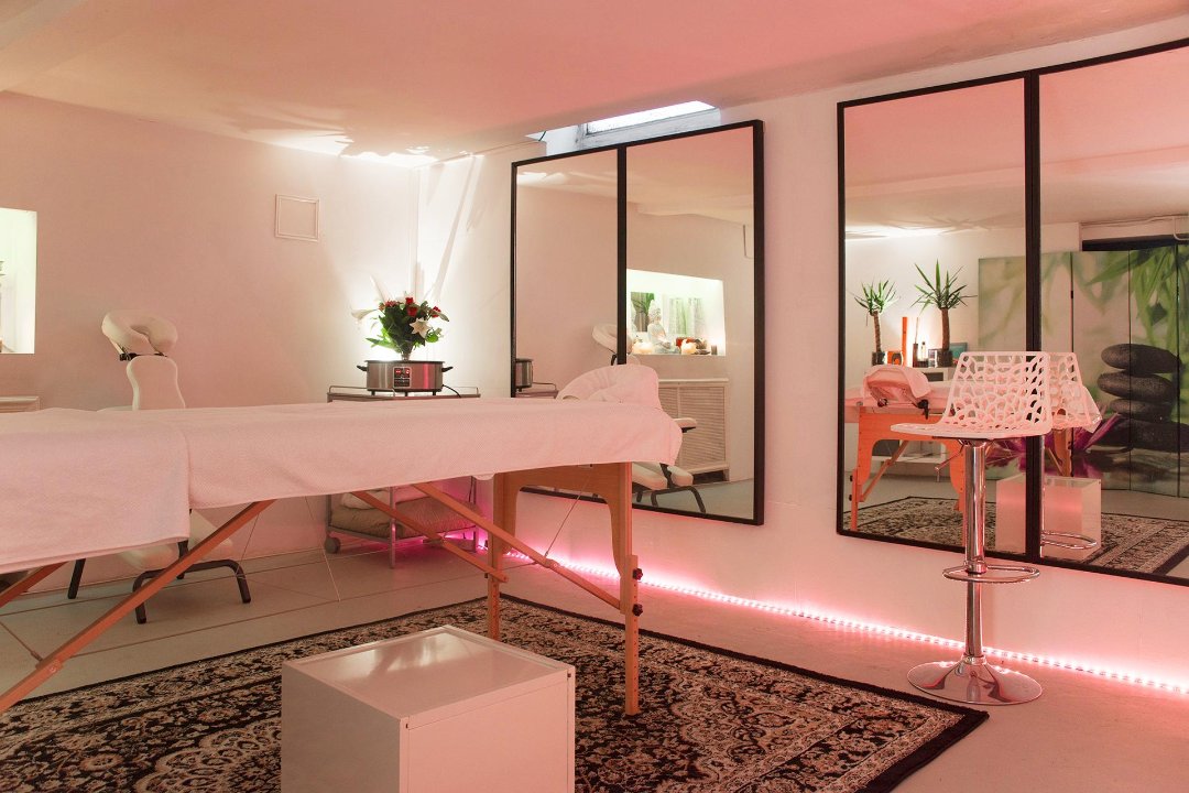 Di's Massage Basement, Strevelsweg, Rotterdam