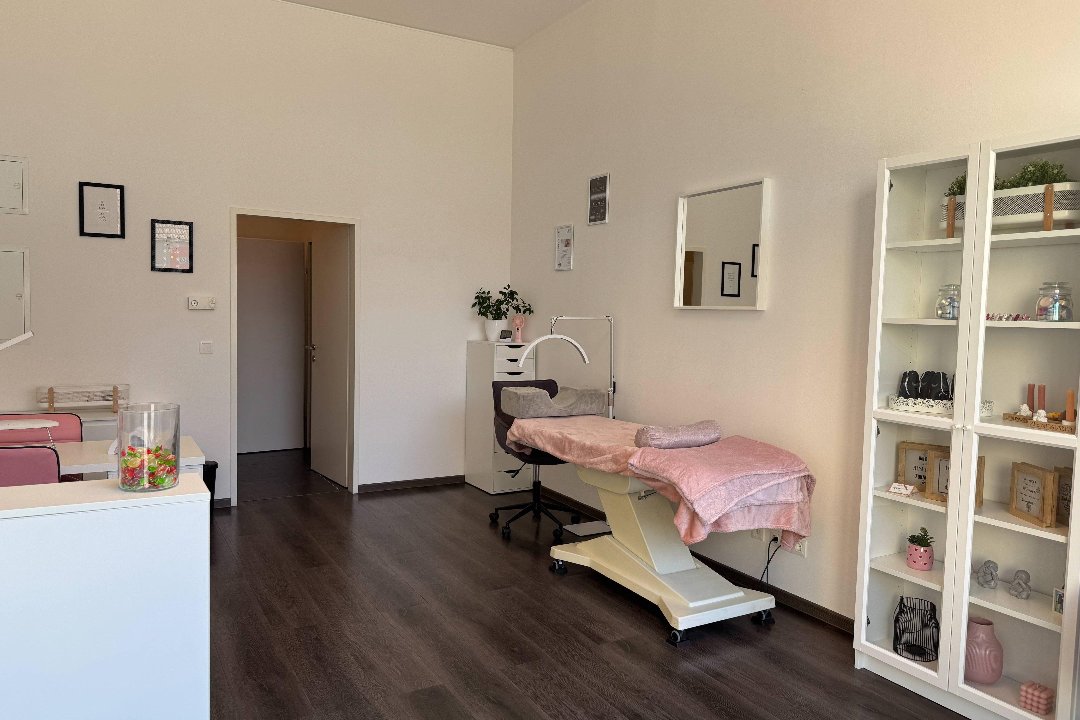 Éclat Beauty, 8. Bezirk Sankt Peter, Graz