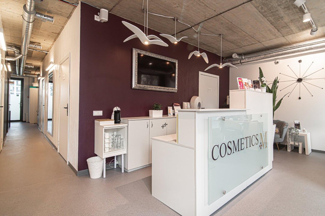 Eglė - Manikiūro pedikiūro  meistrė. CosmeticsM Grožio Namai, Kauno gatve, Vilnius