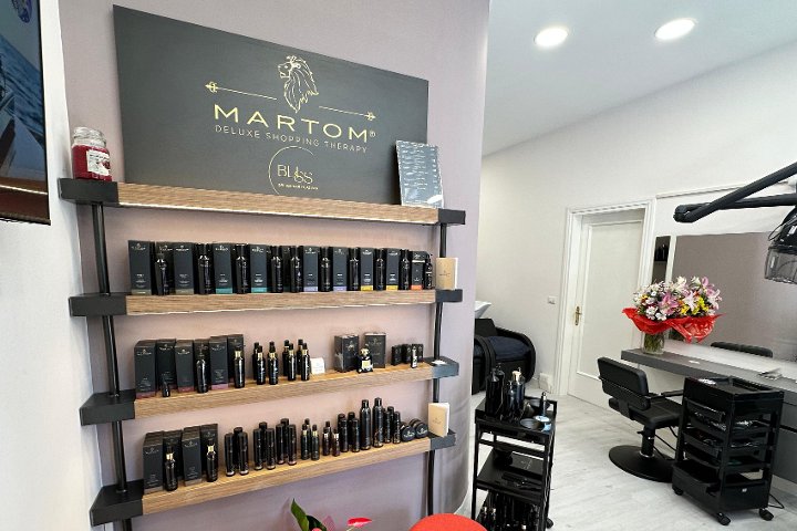 Bliss Hair Head Spa - Spa Modena MO - Photo de galerie - OneBooking