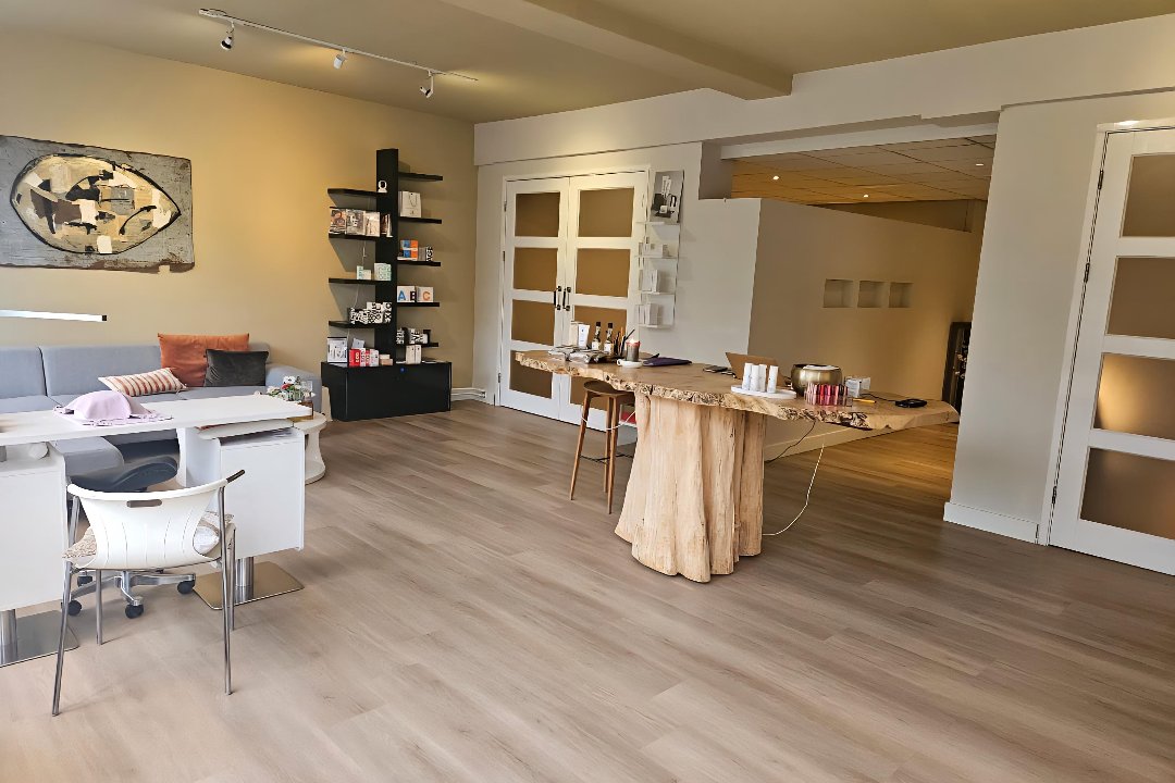 Letterlook beautysalon, Bussum, Noord-Holland