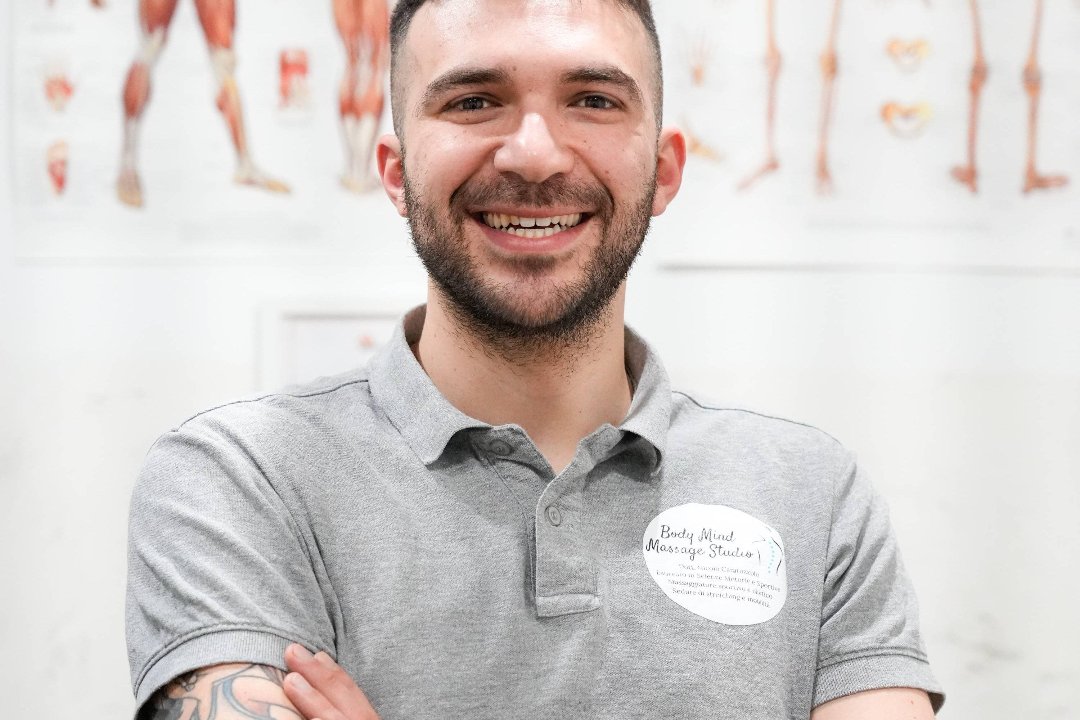 Nicolò Caratozzolo Chinesiologo Massaggiatore, Pozzo Strada, Torino