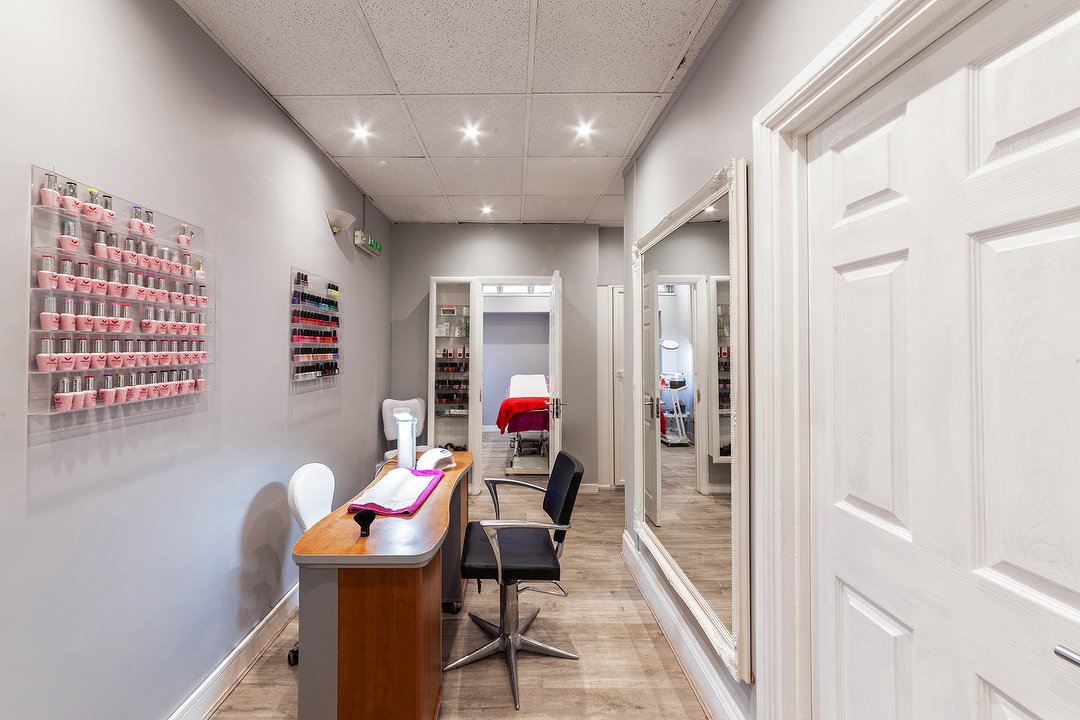 Vitalia Beauty & Wellness, Aldgate, London