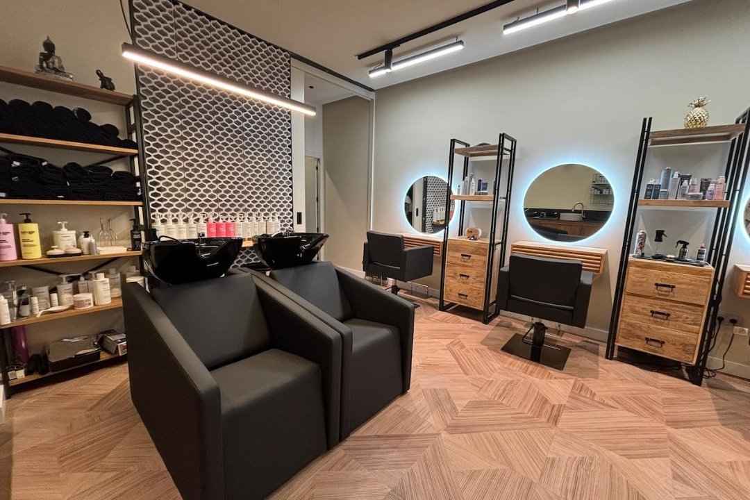 Salón 22 Beauty Concept, Centro-Sagrario, Granada