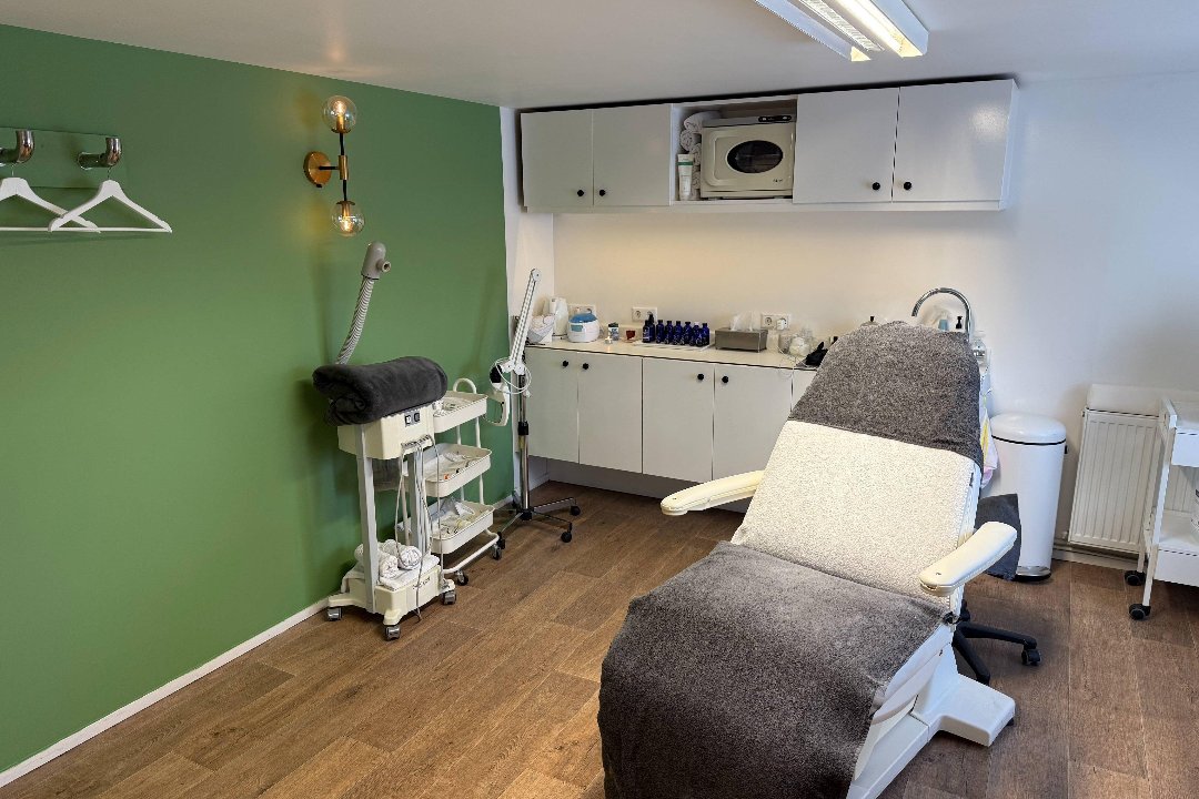 Aveda The Hague - Beauty, Voorhout, The Hague