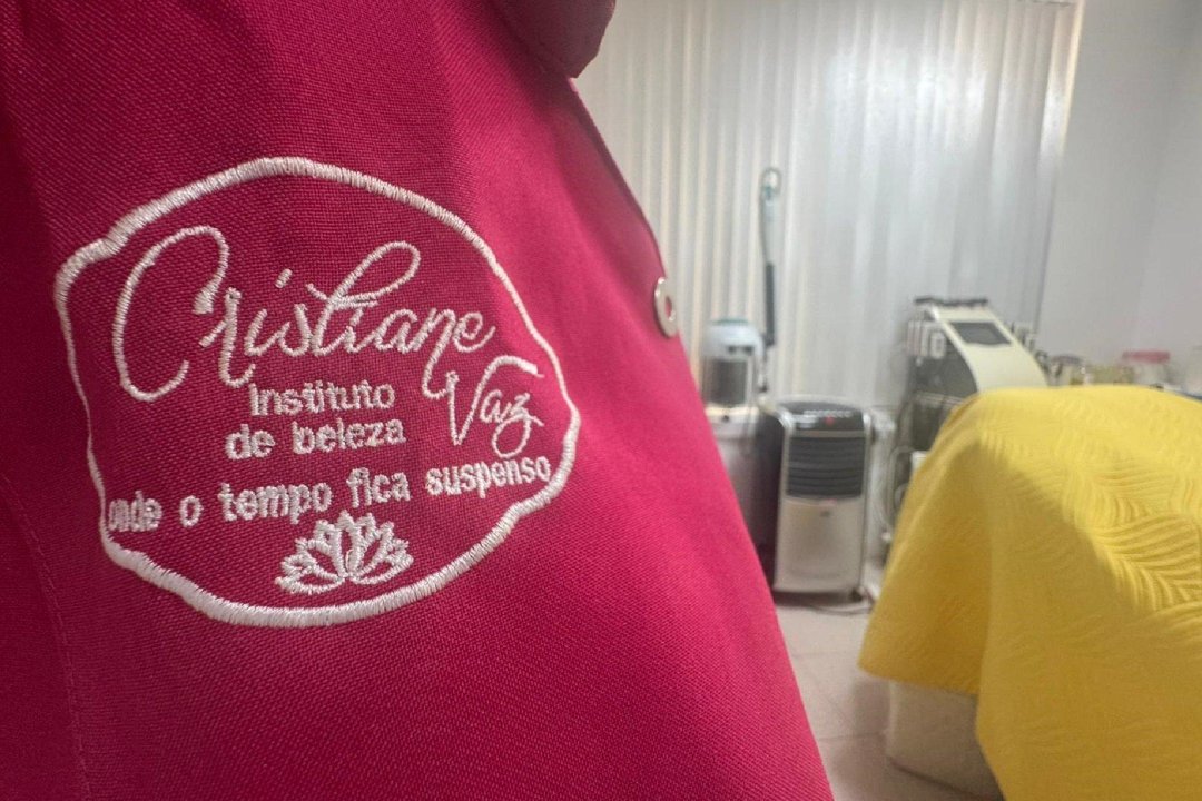 Cristiane Vaz - Instituto de Beleza, Amora