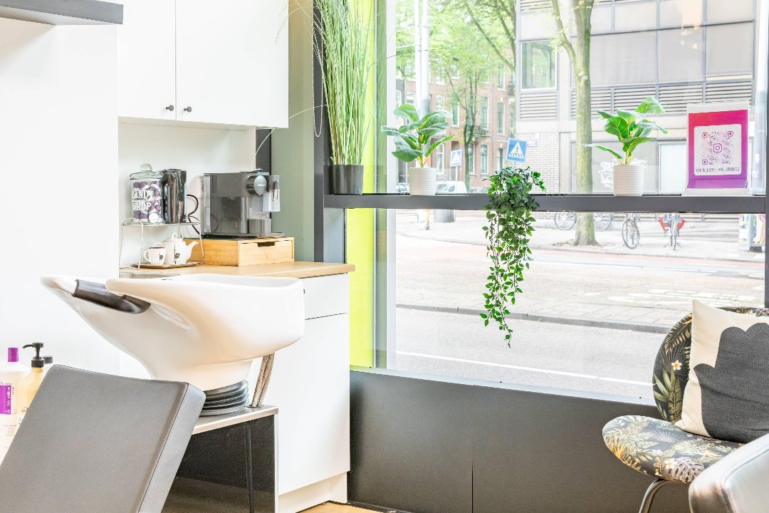 New Look Hair Studio, Sarphatistraat, Amsterdam
