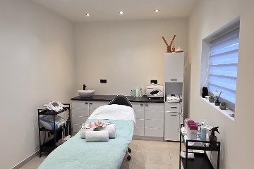 SkinGlow Beauty ( Réservé aux Femmes )