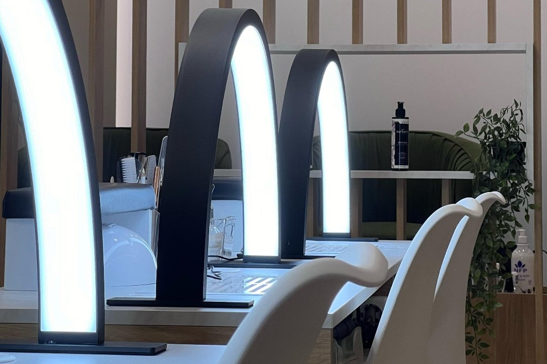 Gossip Nail Salon, Keratsini, Piraeus