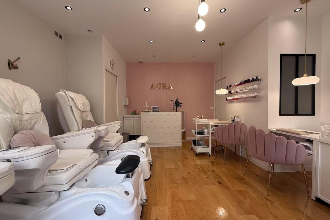 AURA Nails, Rue de Passy, Paris